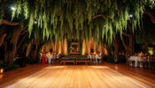 7 Beautiful Wooden Dance Floor Settings for 2025 That Will Elevate Any Event